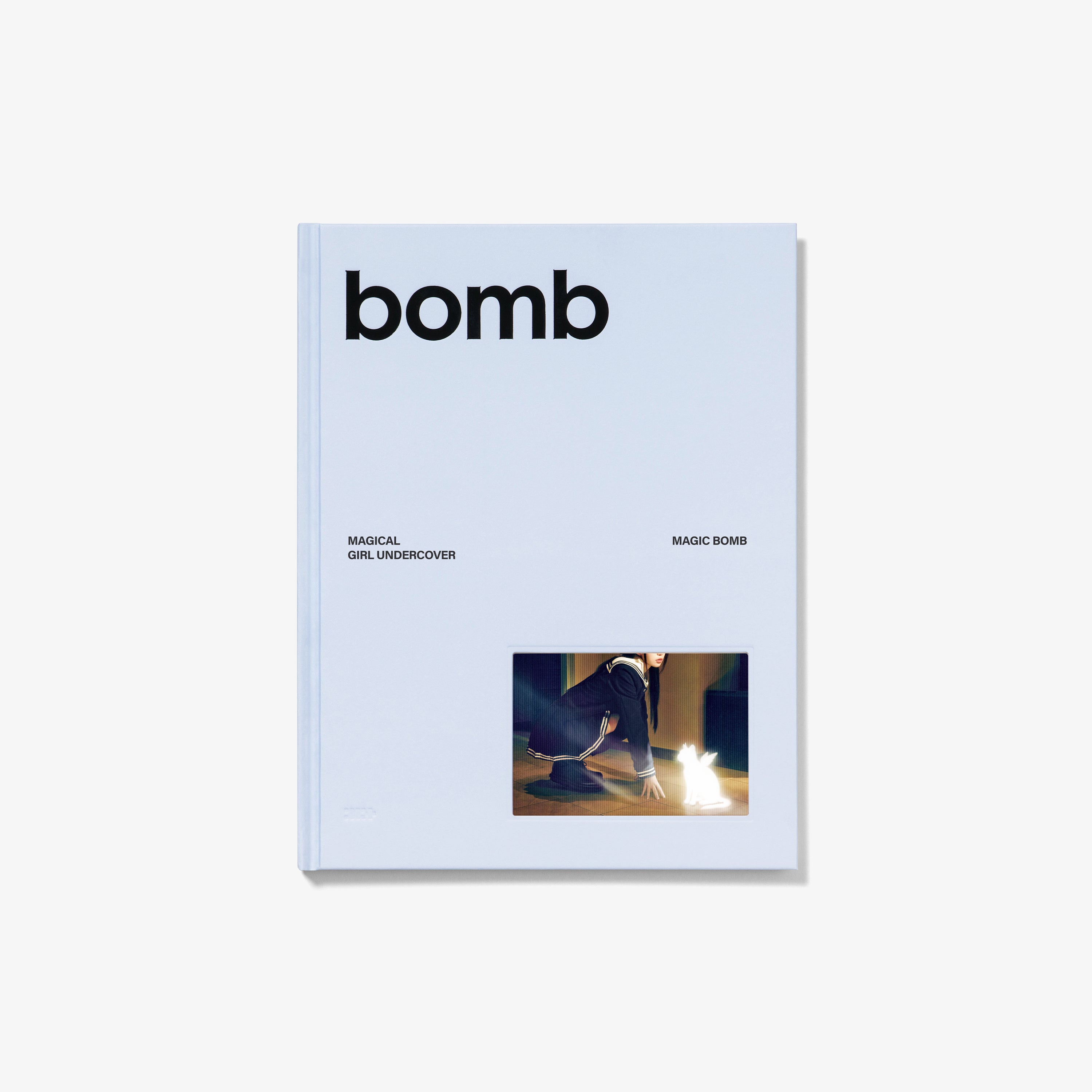 bomb [MAGIC BOMB Ver.] (SIGNED EXCLUSIVE)