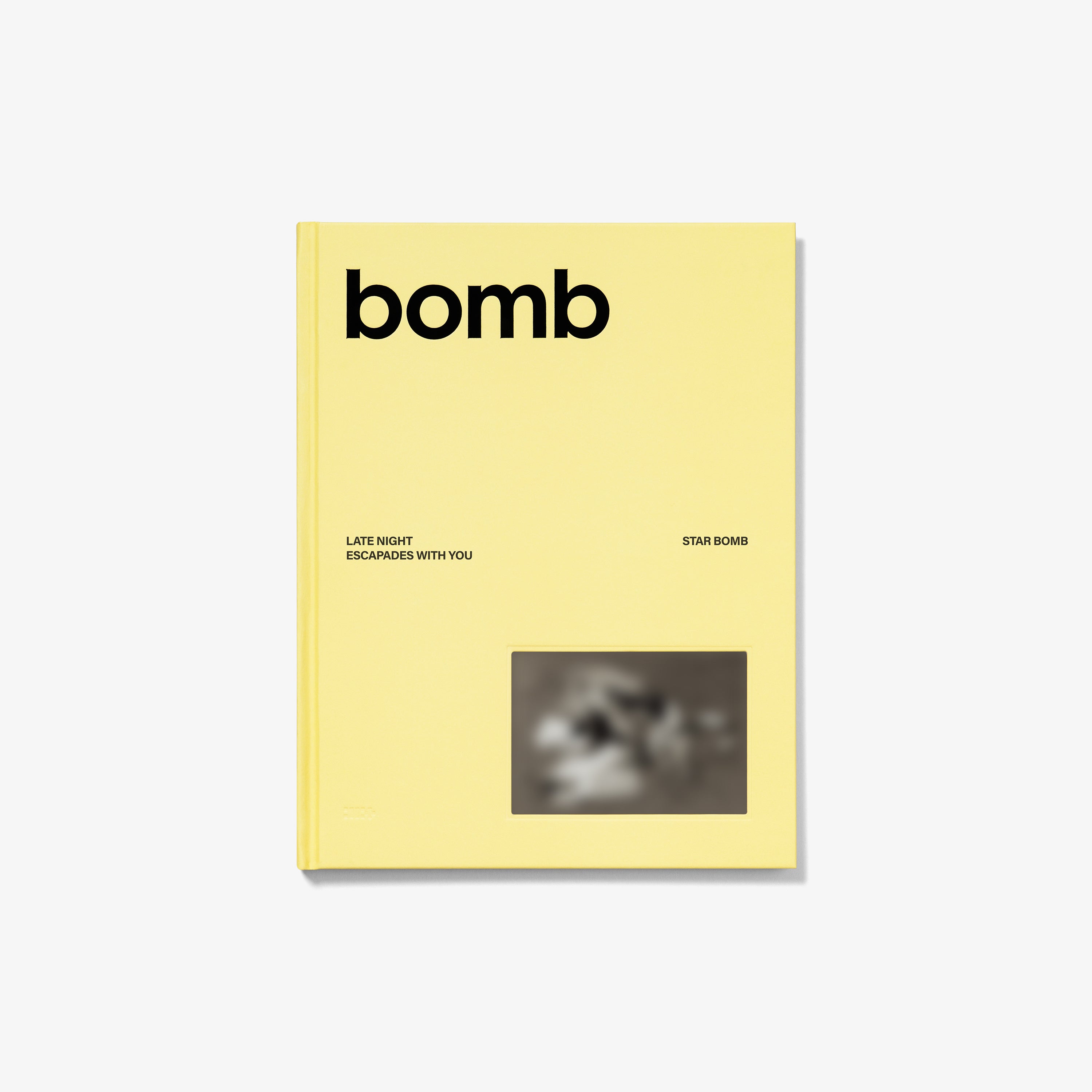 bomb [STAR BOMB Ver.] (SIGNED EXCLUSIVE)